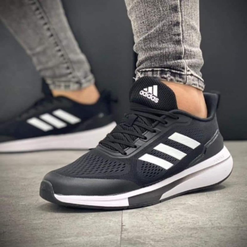 AdidasEQ21RunCloudWhiteCoreBlack_3.jpg