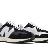 NewBalance327BlackPhantom_4.jpg