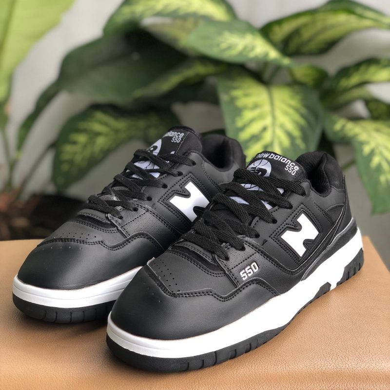 NewBalance550BlackWhite_2.jpg