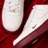 NikeAirForce1_07SE40thAnniversarySailTeamRed_1.jpg