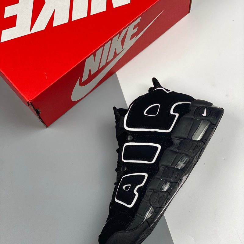 NikeAirMoreUptempoBlackWhite_2.jpg
