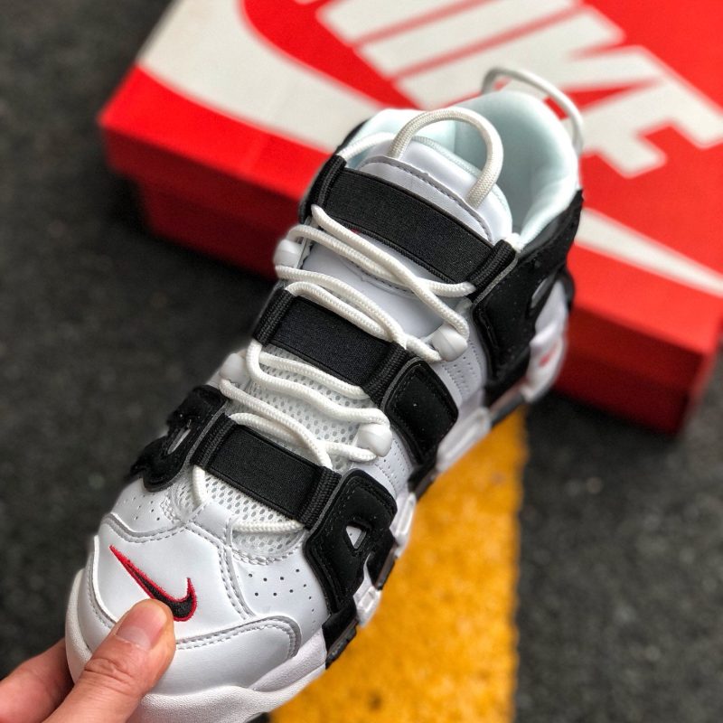 NikeAirMoreUptempoScottiePippen_2.jpg