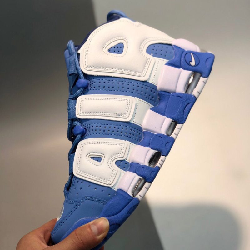 NikeAirMoreUptempoUniversityBlueWhite_3.jpg