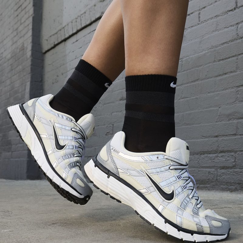 NikeP-6000SummitWhiteMetallicSilver_2.jpg