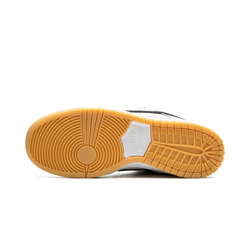 NikeSBDunkLowProWhiteGum_1.jpg