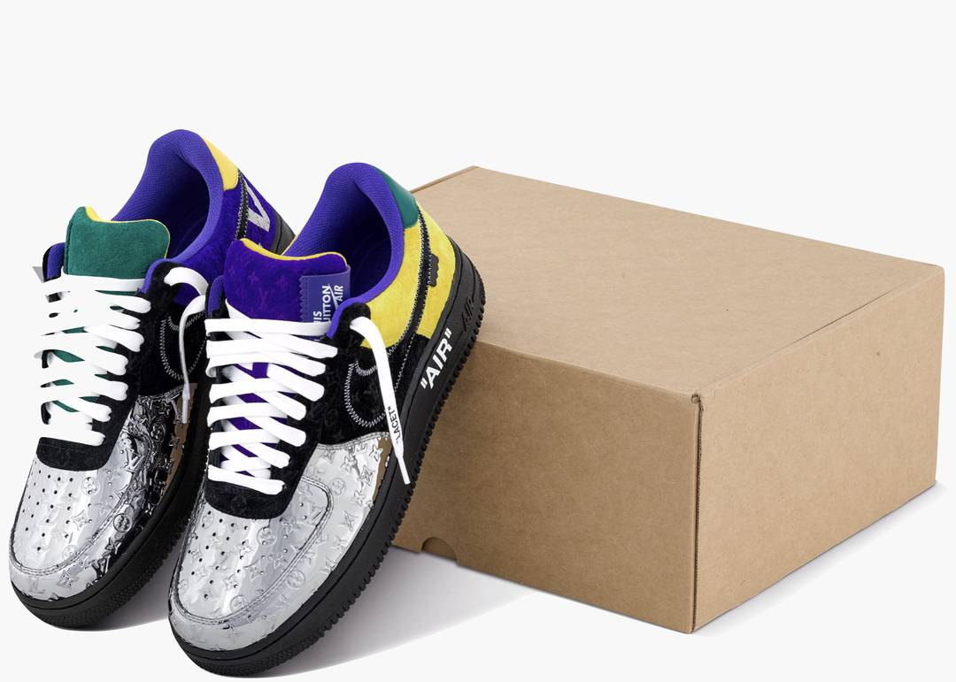 Nike_Air_Force_1_Low_Louis_Vuitton_By_Virgil_Abloh_Black_Metallic_Silver__Hype_Clothinga.005-thumbnail-1080x1080-70.jpg