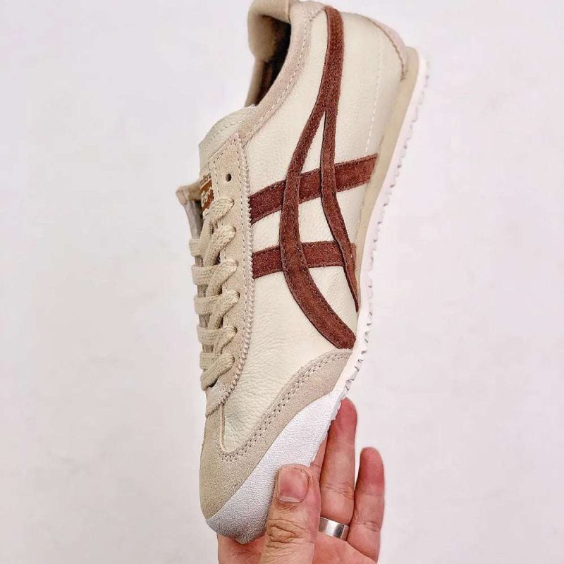 OnitsukaTigerMexico66VINBeige_3.jpg