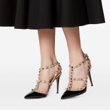 ValentinoGaravaniRockstudBlackPumps_1.jpg