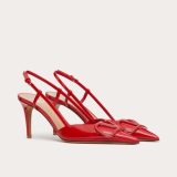 ValentinoRedLace-upHeels_6_a62354c0-a529-4132-b19f-0b8349045002.jpg